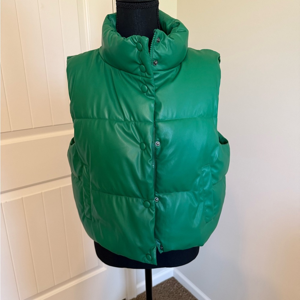 Love Tree Emerald Green Outerwear
